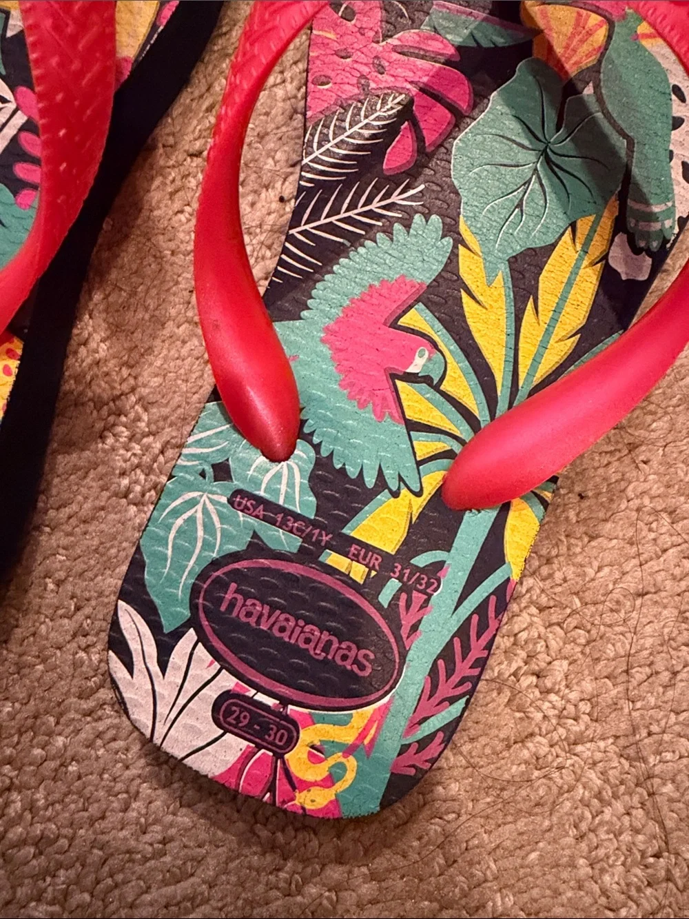 Havaianas Kids Tropical Print Flip Flops - Coral Straps